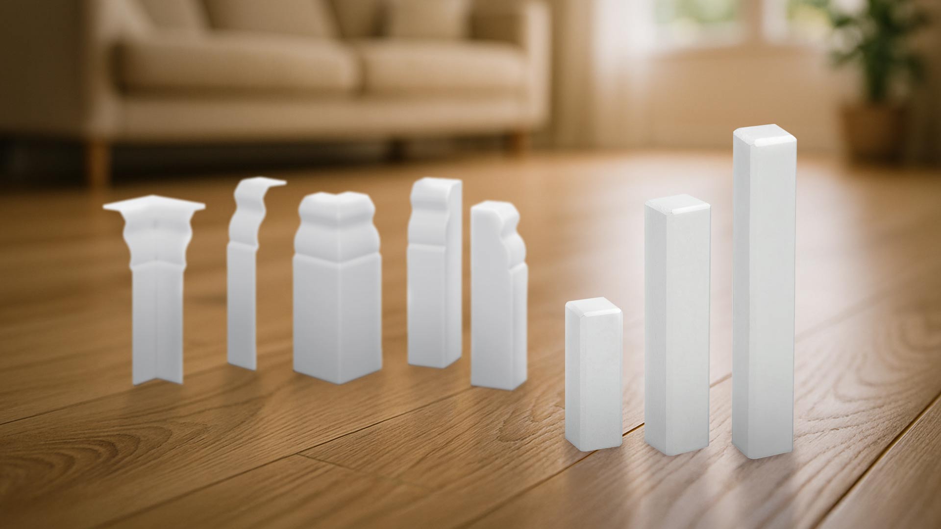 Darstellung verschiedener weißen Sockelleisten-Ecken und Ecktürme in unterschiedlichen Formen und Höhen für saubere Übergänge ohne Gehrungsschnitt.