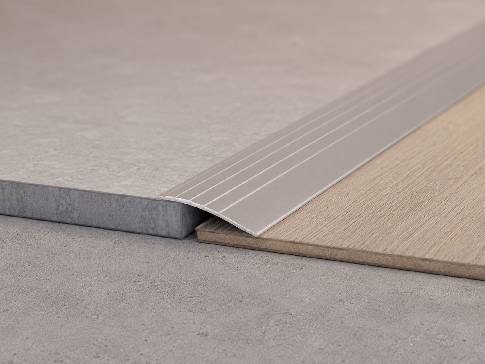 Universalprofil selbstklebend 40 x 1900 mm in Edelstahl aus Aluminium