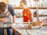 Vorschau: Rechteckleiste Eiche 5 x 20 mm - Massive Holzleiste roh Vorschau: Rechteckleiste Eiche 5 x 20 mm - Massive Holzleiste roh